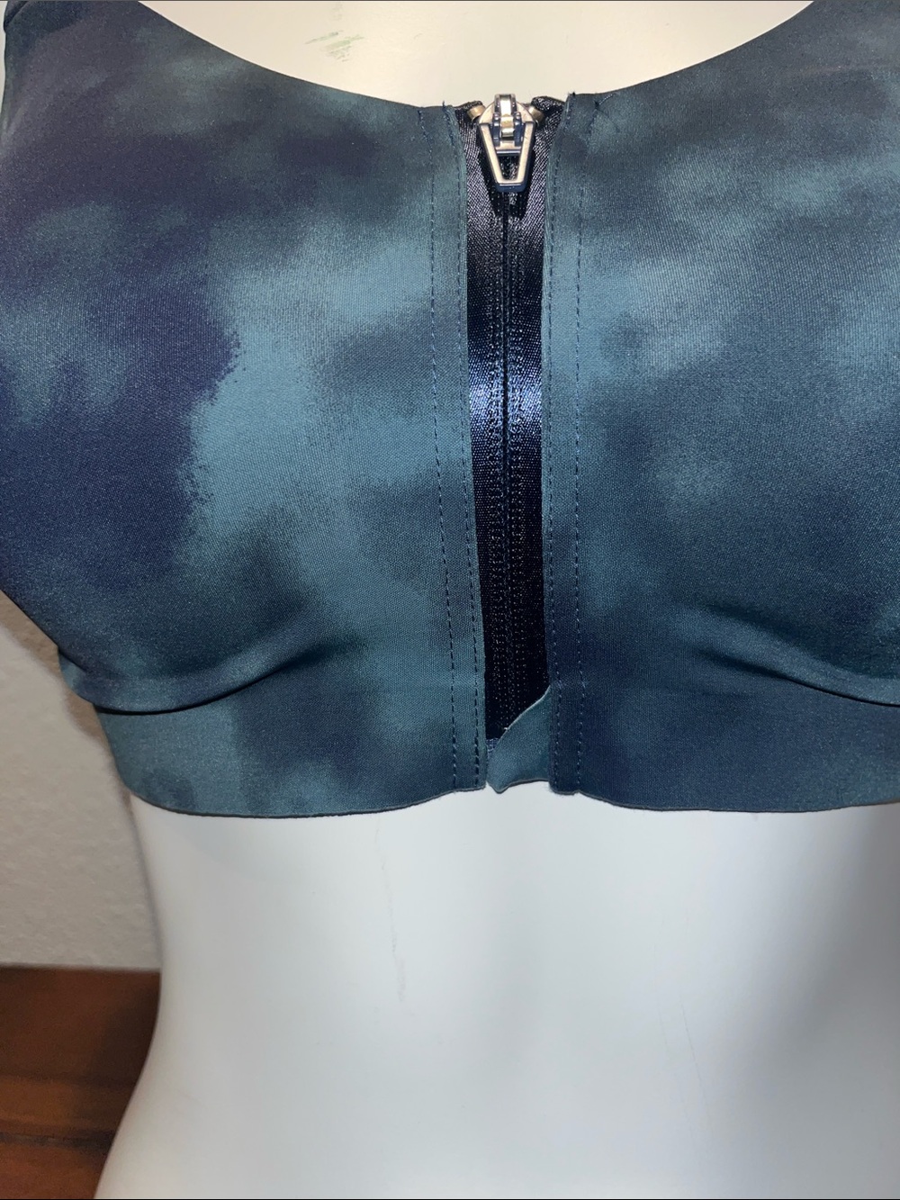 Front-Zip Wireless Sports Bra in Dark Teal Cloud Print 34DD